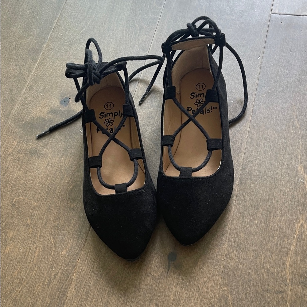 Girl size 11 dress shoes with lace around the leg